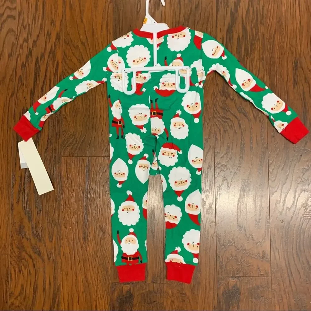 Carters 2‎ Piece Santa Pajamas. Size 3T. NWT